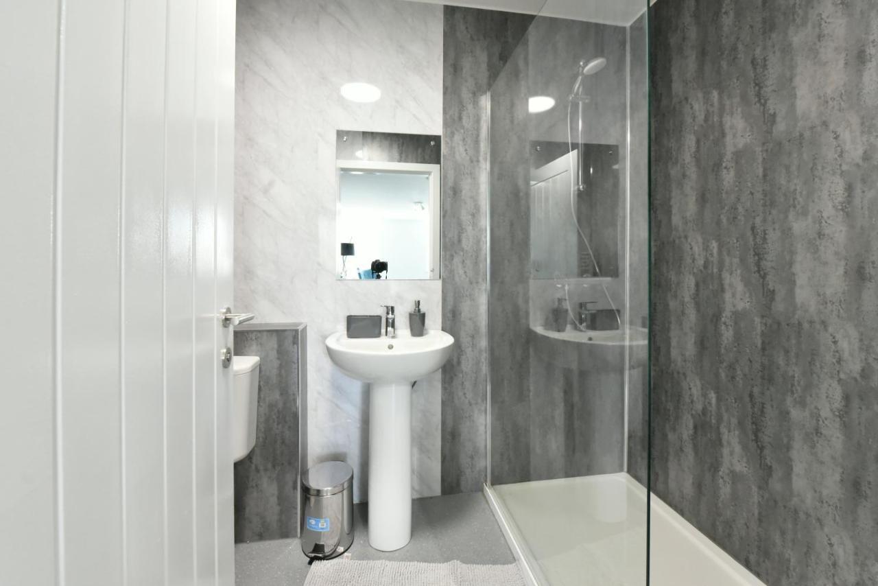 Aparthotel The Breath Taking Cube Pontefract Zewnętrze zdjęcie